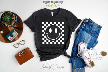 Smiley Face Shirt,Happy Face Sweatshirt,Smiley Face Checkered Shirt,Retro Shirt Women,Boho Shirt Girls,Trendy Vintage Shirt, Gift for her
